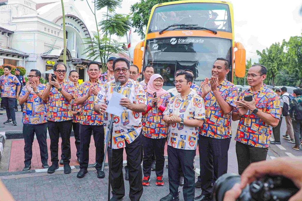 Rano Karno Resmikan Rute Baru Bus Wisata Jakarta, Bisa Keliling Titik Bersejarah