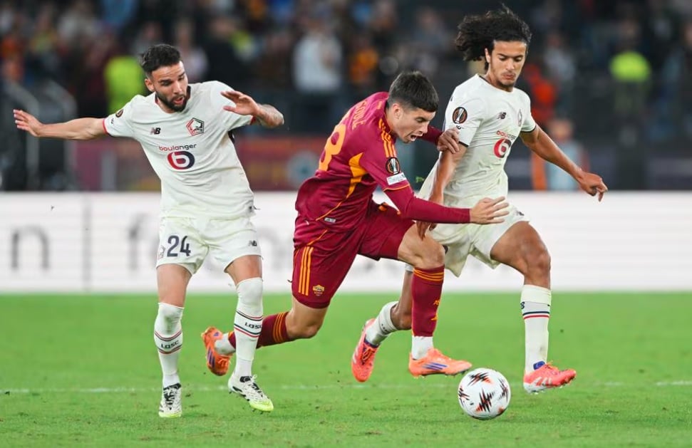 Hasil Liga Europa: Calvin Verdonk Bantu Lille Bungkam AS Roma di Olimpico