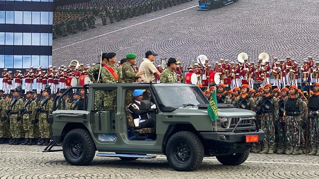 Suasana Gladi Bersih HUT ke-80 TNI di Monas, Dihadiri Panglima hingga Menhan