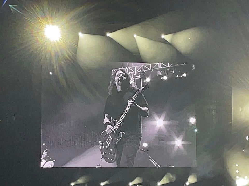 Konser Foo Fighter Jakarta Pecah! Dave Grohl Cs Bawakan Banyak Lagu Dibanding di Malaysia