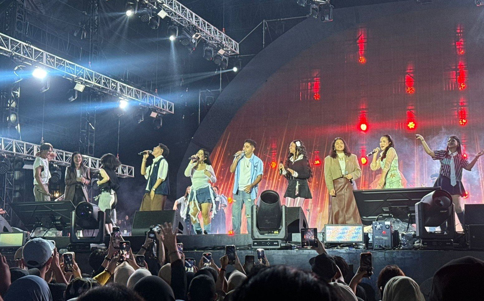 Top 10 Indonesian Idol 13 Tunjukkan Kualitas di Synchronize Fest 2025