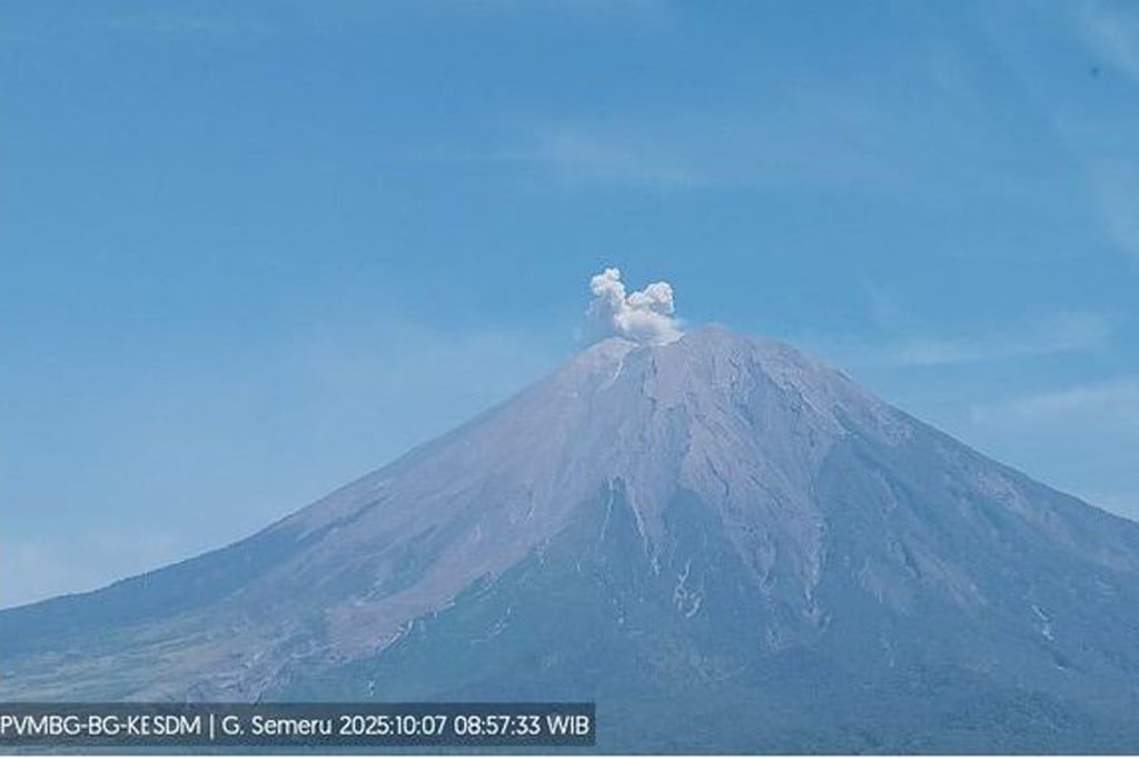 Gunung Semeru Erupsi Hari Ini, Letusan Kolom Abu Capai 500 Meter