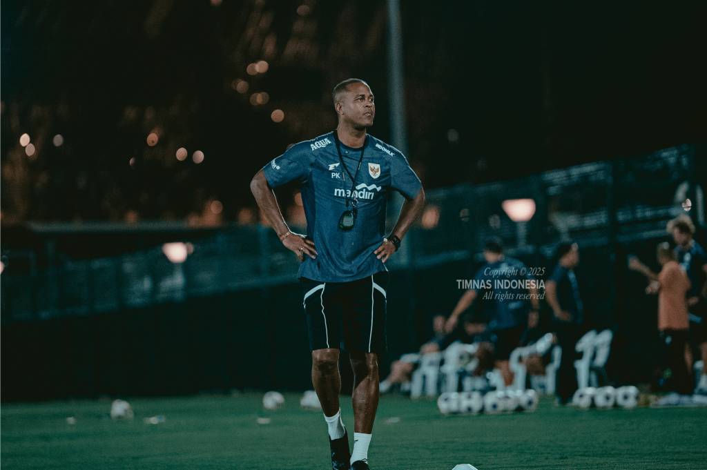 Kluivert Tantang Timnas Indonesia: Tak Ada Alasan, Tunjukkan Mental Juara Lawan Arab Saudi!