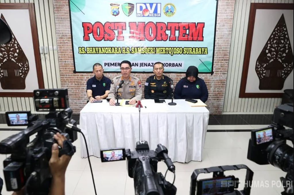 Polda Jatim Ajak Warga Doakan Seluruh Jenazah Korban Ponpes Al Khoziny Segera Teridentifikasi
