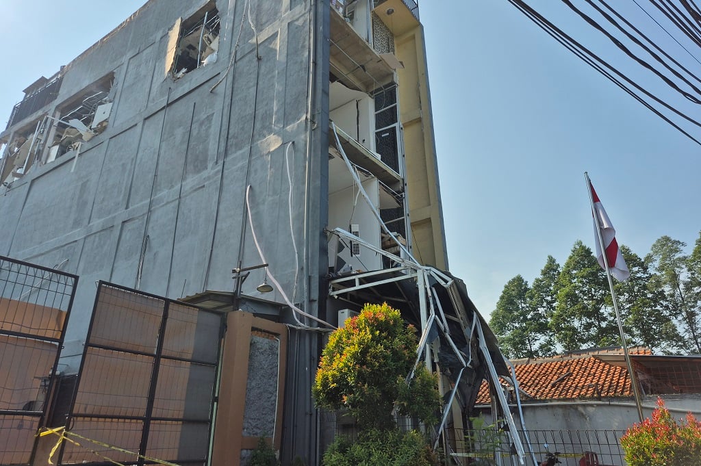 Ledakan Misterius Gedung Farmasi di Tangsel, Polisi Periksa 9 Orang
