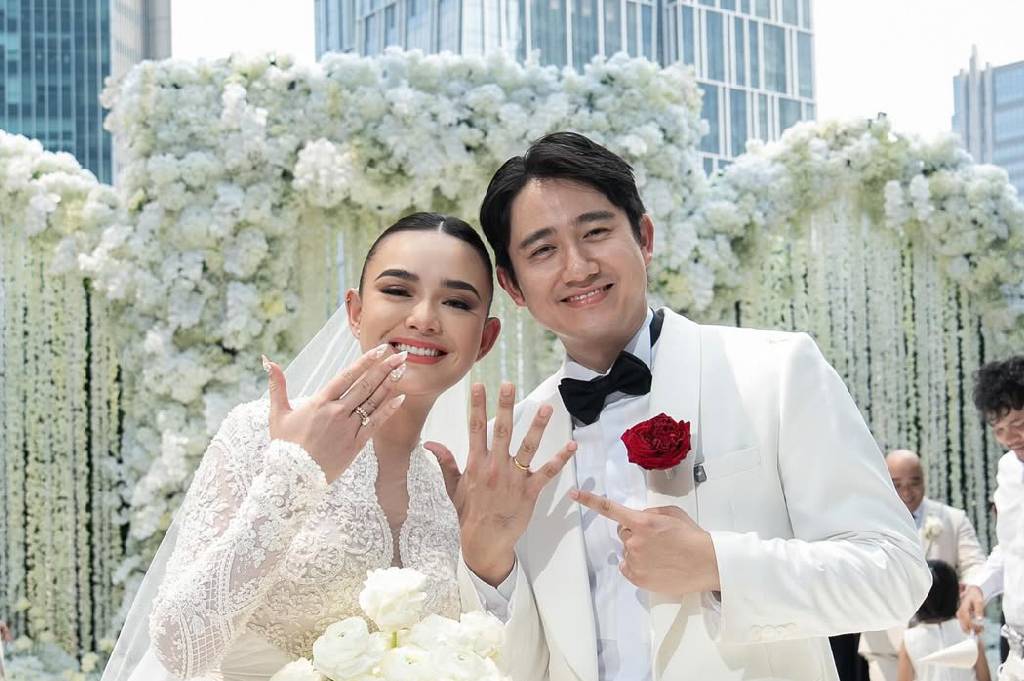 Resepsi Amanda Manopo dan Kenny Austin Digelar Malam Ini, Bertabur Bunga Putih!