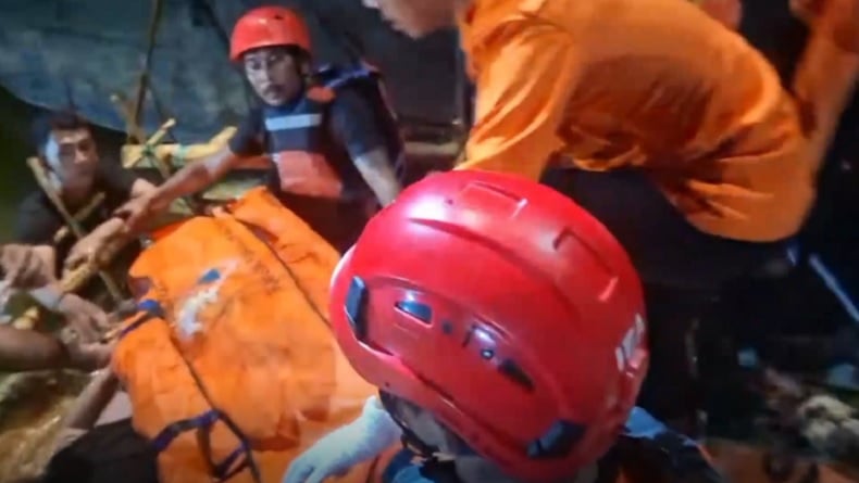 Kecelakaan di Jembatan Kembar Gowa, Mahasiswa UNM Tewas Terjatuh ke Sungai