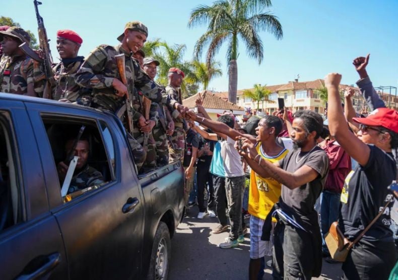 Pasukan Elite Madagaskar Gabung Demonstran Gen Z Gulingkan Presiden Rajoelina