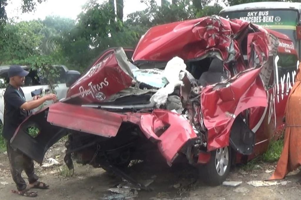 Penyebab Kecelakaan Mobil Travel Tabrak Truk di Tol Cipularang, Sopir Diduga Mengantuk