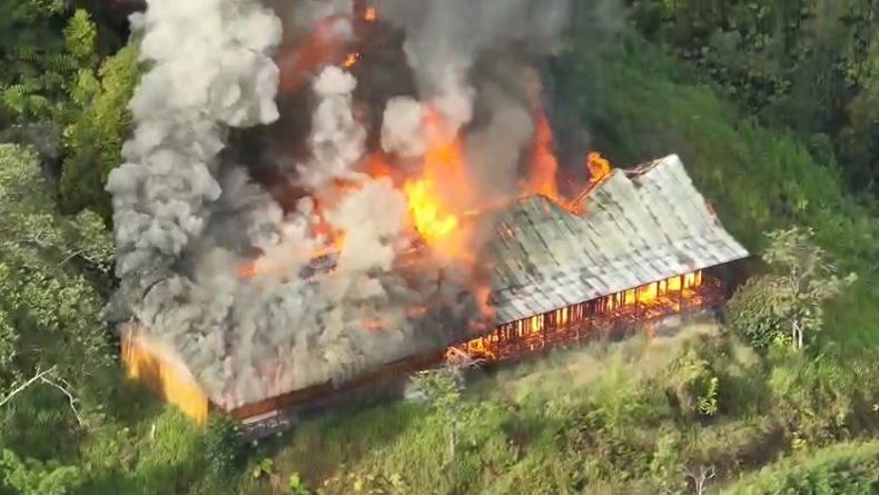 KKB Kembali Bakar Sekolah di Kiwirok Papua Pegunungan, Pelaku 7 Orang Bersenjata Api
