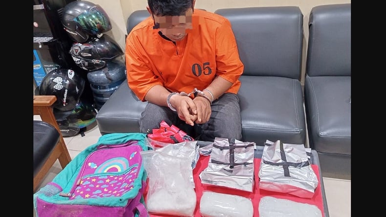 Hentikan Mobil Agya di Pintu Tol Dumai-Pekanbaru, Polisi Temukan 1,5 Kg