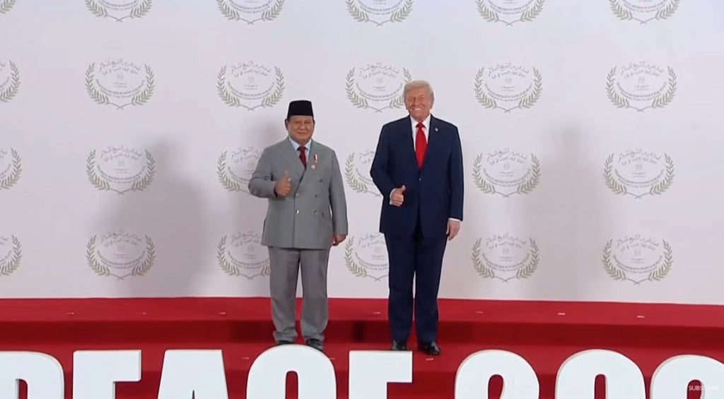 Prabowo dan Trump Kompak Acungkan Jempol di KTT Perdamaian Gaza