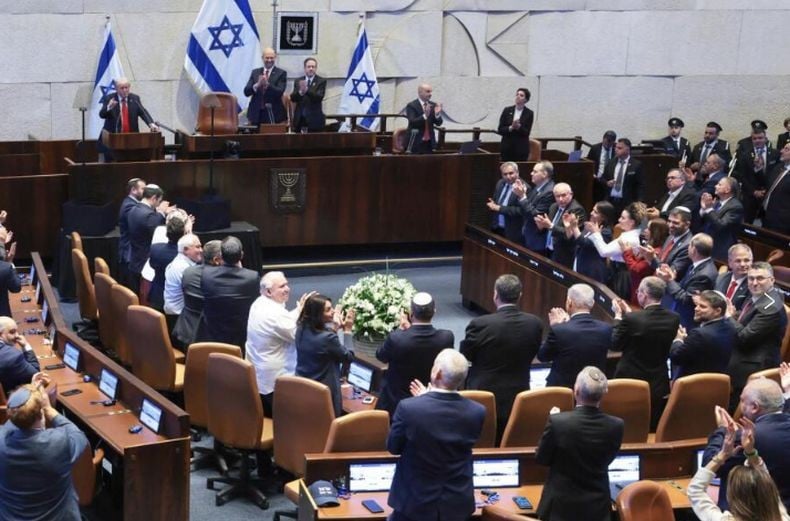 Terbawa Suasana, Trump Minta Presiden Israel Ampuni Korupsi Netanyahu gegara Tepuk Tangan