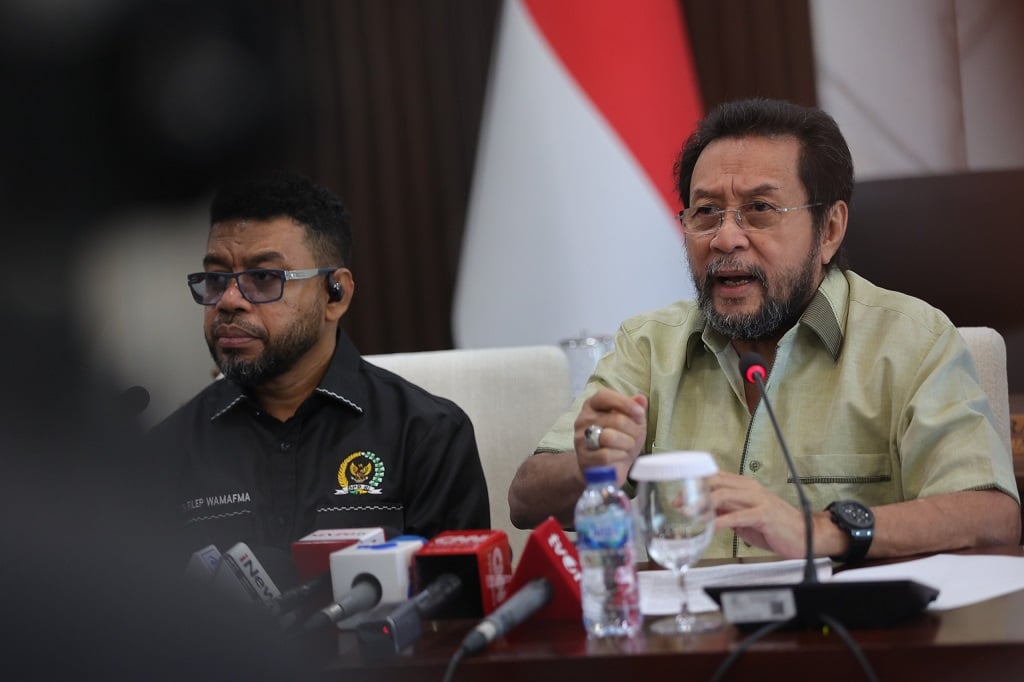 Wakil Ketua DPD Desak Aparat Usut Tuntas Guru Tewas hingga Pembakaran Sekolah di Papua