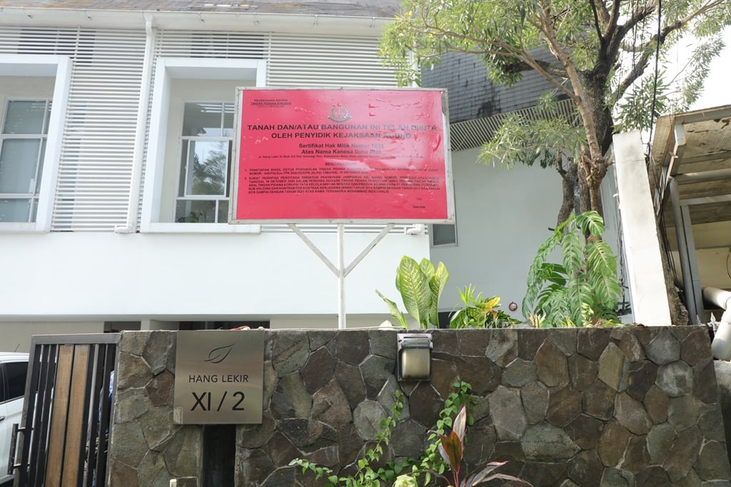 Kejagung Sita Rumah Riza Chalid di Jaksel, Diduga Hasil Korupsi Minyak Pertamina
