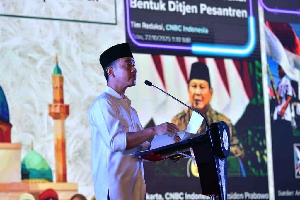 Gibran: Santri Penggerak Kemajuan Bangsa, Harus Saling Gandeng Tangan