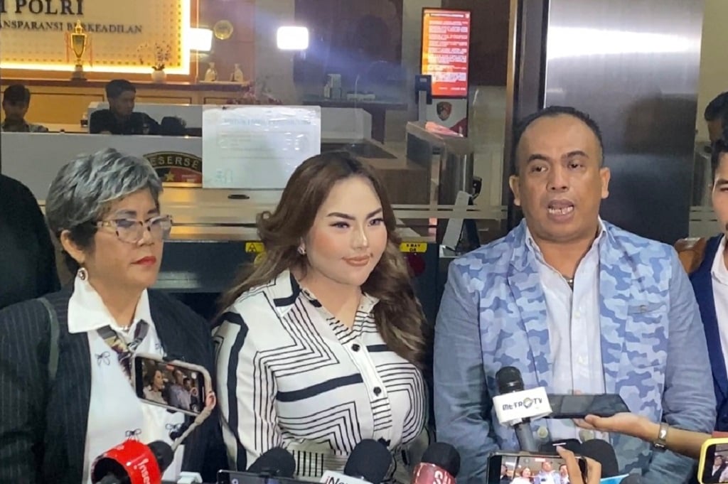 Lisa Mariana Selesai Diperiksa Bareskrim, Dicecar 44 Pertanyaan
