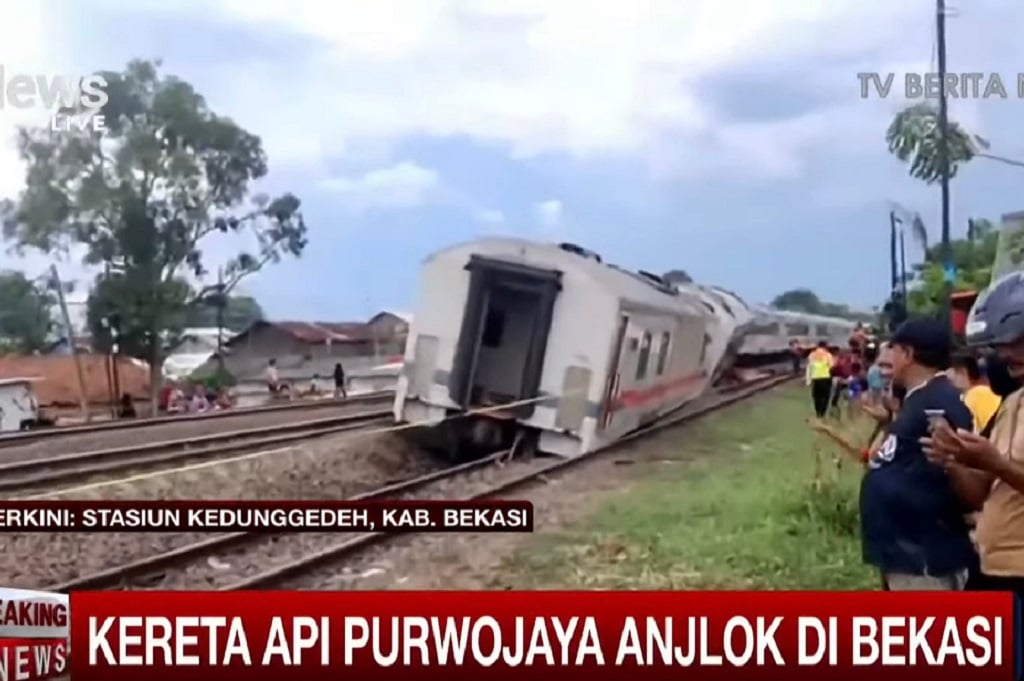 KA Purwojaya Anjlok di Bekasi, KAI Rekayasa Perjalanan Kereta Api