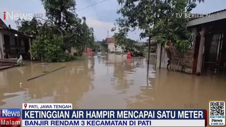 Banjir di Pati dan Semarang Rendam Ratusan Rumah, Warga Dievakuasi Gunakan Perahu Karet