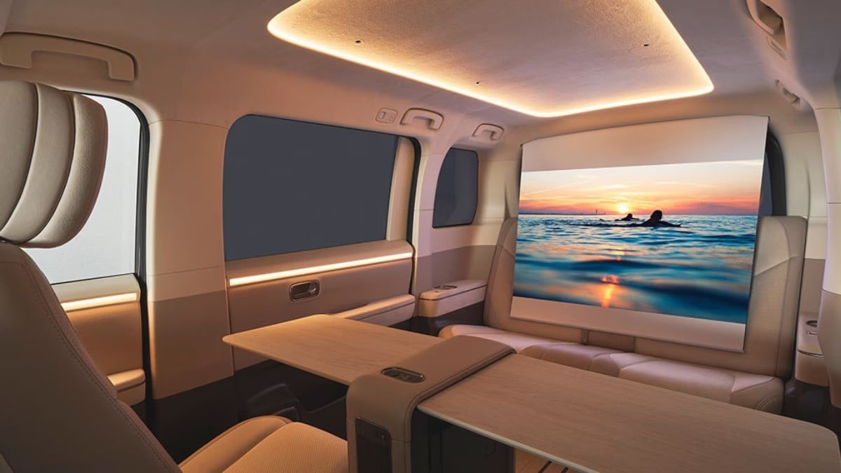 Sharp Pamer Konsep Mobil Listrik LDK+ di JMS 2025, Unik Kabin Dibuat seperti Ruang Pribadi