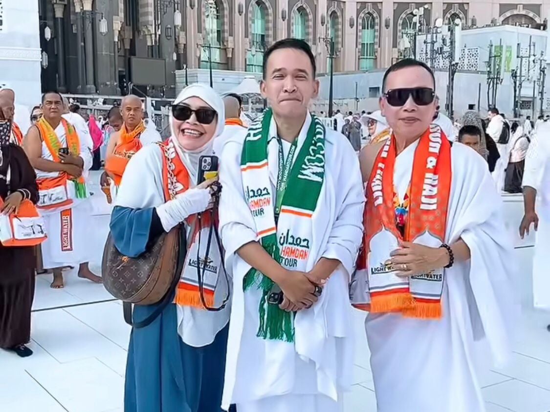 Ruben Onsu Umrah Lagi, Ketemu Ayah Ojak Ayu Ting Ting di Mekkah