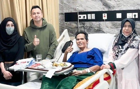 Raffi Ahmad Dampingi Fahmi Bo Operasi: Semoga Sembuh dengan Sempurna 