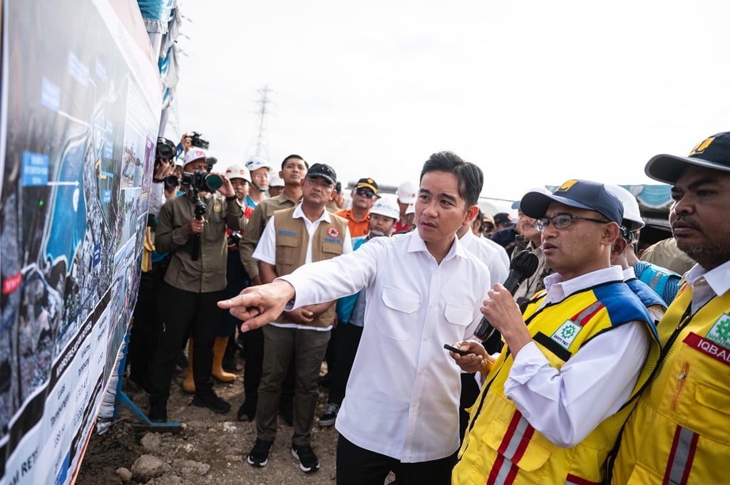 Gibran Cek Penanganan Banjir Semarang, Apresiasi Kerja Keras Petugas Lapangan