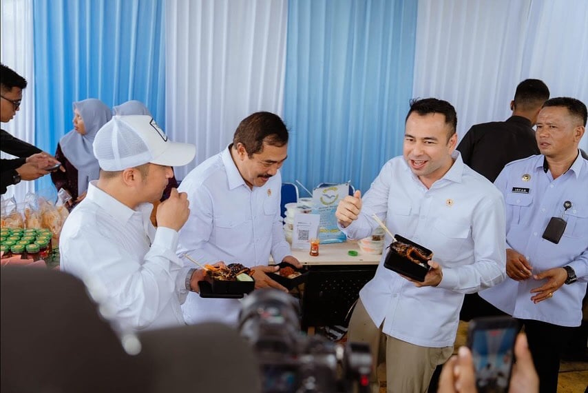 Raffi Ahmad Berkunjung ke Nusakambangan, Jenguk Ammar Zoni?