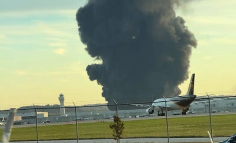 Pesawat Kargo UPS MD-11 Jatuh dan Meledak, Korban Tewas Jadi 12 Orang Beberapa Masih Hilang