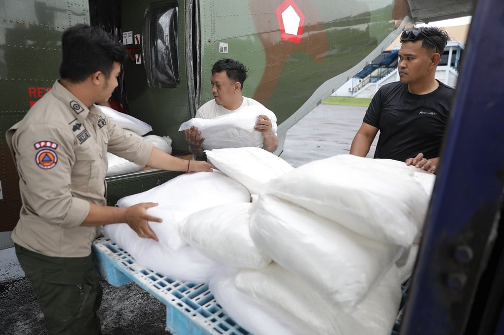 Jakarta Operasi Modifikasi Cuaca Hadapi Potensi Cuaca Ekstrem, Tabur 2.400 Kg Garam