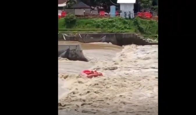 Tragedi Rafting 7 Mahasiswa di Sungai Cimanuk Indramayu, 2 Hilang Terseret Arus