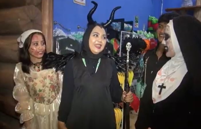 Tak Menyeramkan, Begini Serunya Parade Hantu di Saloka Park Semarang