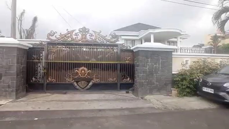 Rumah Mewah terkait Sindikat Penipuan Internasional Digerebek, 27 WNA China Ditangkap