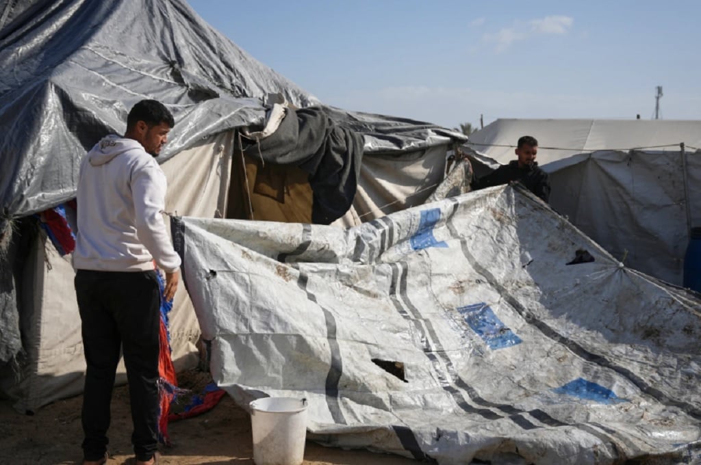 Musim Dingin Tiba, Warga Gaza Berjuang Hadapi Hujan hingga Banjir