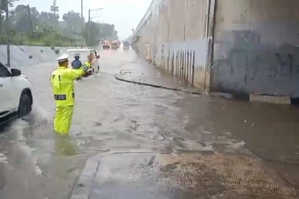 Hujan Guyur Jakarta, Srengseng hingga Kemang Utara Banjir!