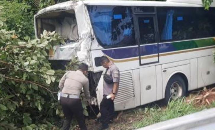 Detik-Detik Kecelakaan Beruntun di Tol Cipali Purwakarta, 5 Tewas 38 Luka-Luka
