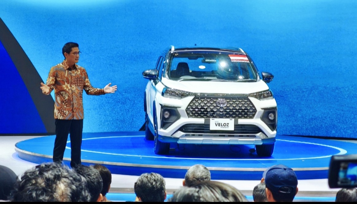 Gebrak GJAW 2025, Toyota Luncurkan Veloz Hybrid Dibanderol Rp299 Juta