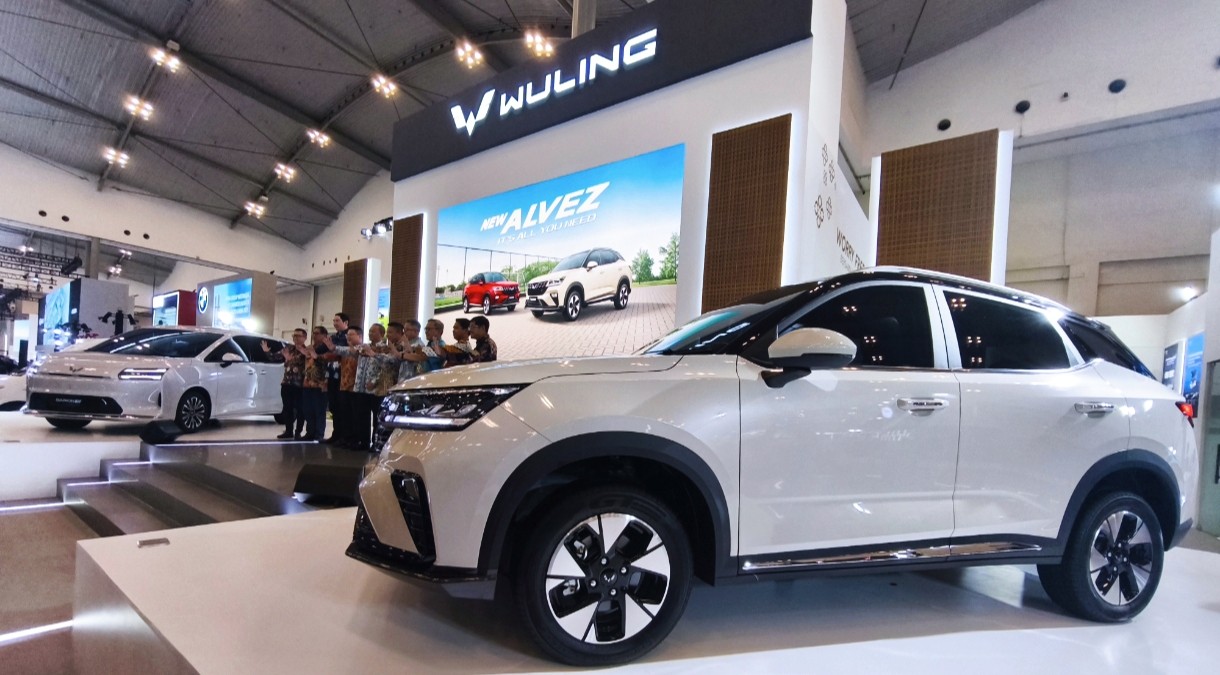 Wuling Luncurkan Alvez Terbaru di GJAW 2025, Intip Ubahan dan Harganya