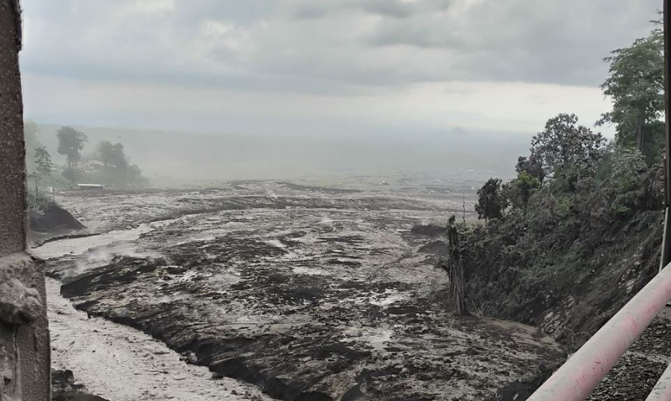 Terdampak Erupsi Gunung Semeru, 1.116 Warga di Lumajang Mengungsi