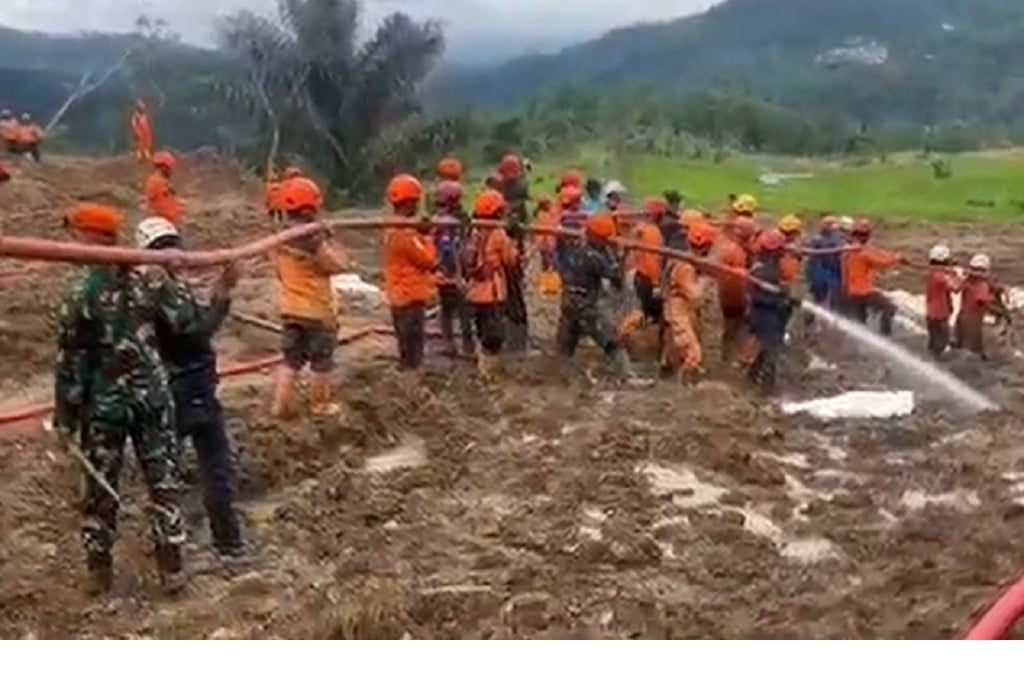Diguyur Hujan Deras, Pencarian 18 Korban Longsor Banjarnegara Disetop Sementara