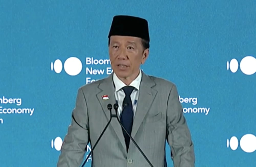 Jokowi Singgung AI di Bloomberg New Economy Forum: Lapangan Kerja Tidak Akan Hilang!  
