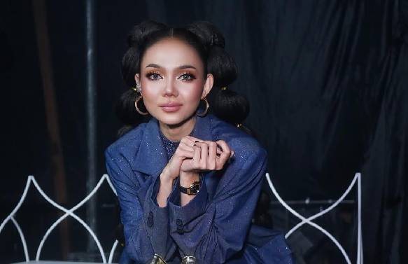 Kaget! Rina Nose Umumkan Kabar Mengejutkan soal Hidupnya