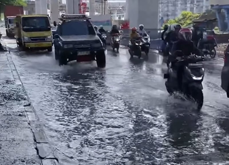 Banjir Rob di Jakarta Utara, Jalan RE Martadinata Tergenang