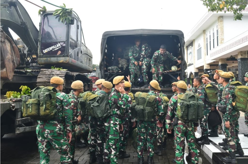 Banjir-Longsor Sibolga, 555 Prajurit Kodam Bukit Barisan Dikerahkan Bantu Korban Bencana