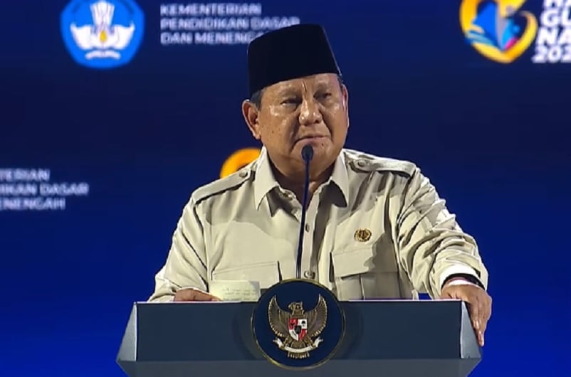 Momen Presiden Prabowo Berpantun dalam Sambutan Puncak Peringatan Hari Guru Nasional 2025