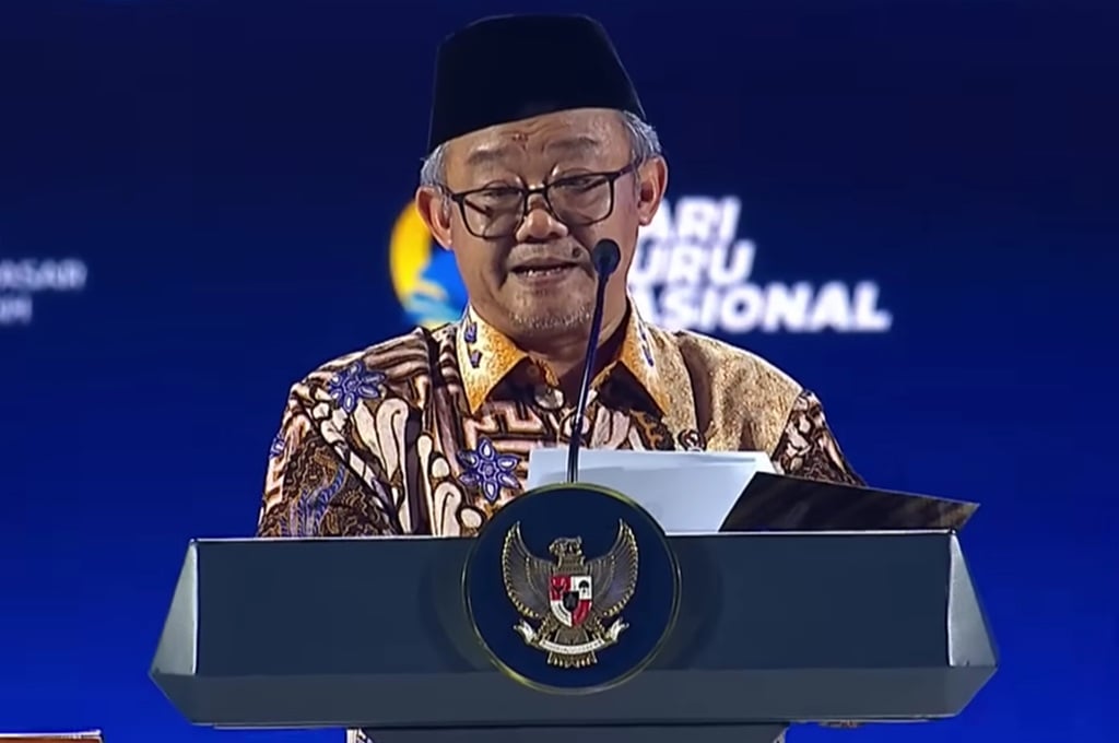 Di Hadapan Prabowo, Mendikdasmen: 2026 Tunjangan Guru Diusahakan Ditransfer Tiap Bulan