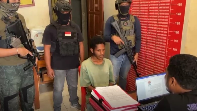 Jejak Kejahatan Anggota KKB Iron Heluka, Pembakar Gedung Samsat Yahukimo