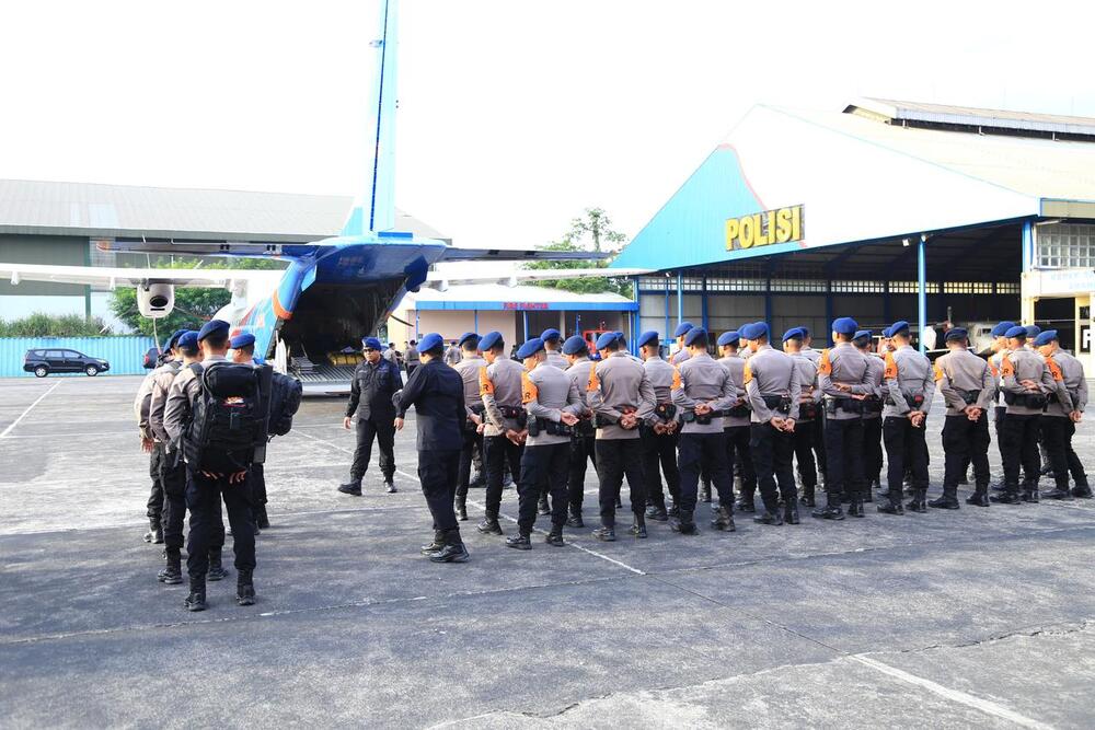 Polri Kirim 87.000 Personel dan Bantuan Logistik ke Lokasi Bencana di Sumatera