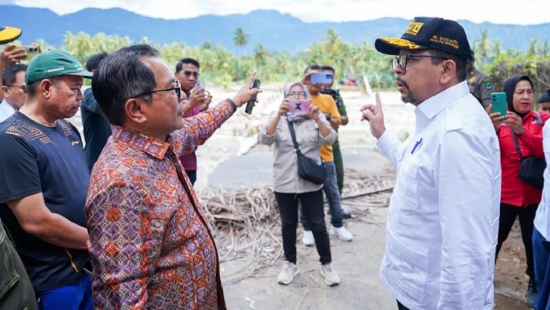 Dampak Banjir dan Longsor Padang Pariaman, 18 Jembatan Putus