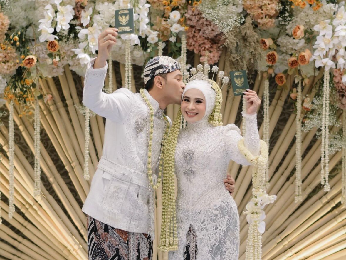 Profil Firly Assyifa, Istri Fajar Alfian yang Ternyata Gen Z